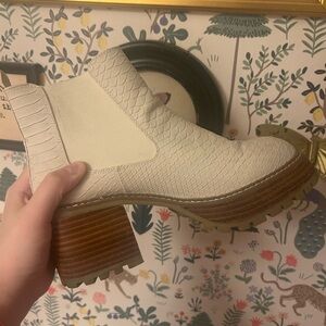 MIA Cream Ankle Boots